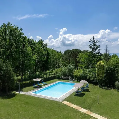 Vila Hillview Near Florence With Pool