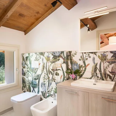 Hillview Near Florence With Pool Vila *
