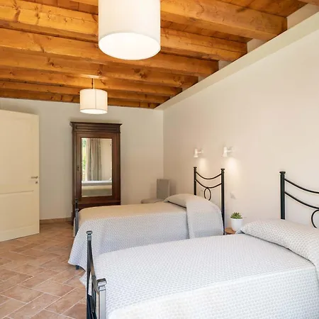 Hillview Near Florence With Pool * Rosana