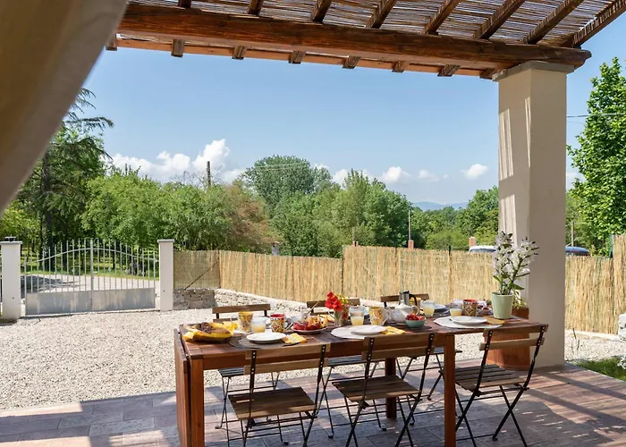 Villa Hillview Near Florence With Pool *