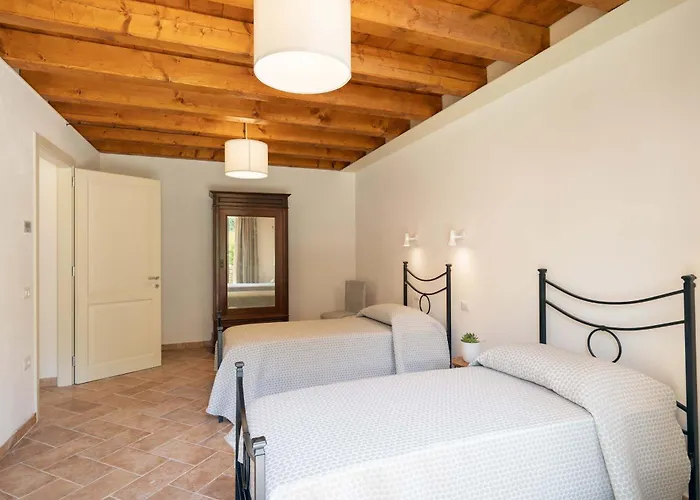 Hillview Near Florence With Pool * Luco Mugello